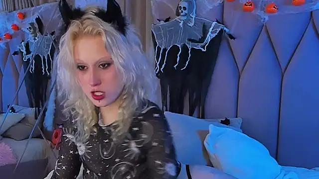 CarolLamb online show from 10.28.25