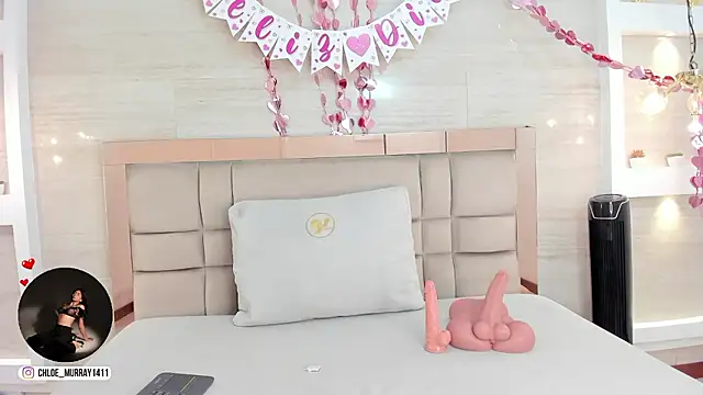 Snapshot of chloe_murray chatting on 02.13.26 chloe murray online show from 02.13.26