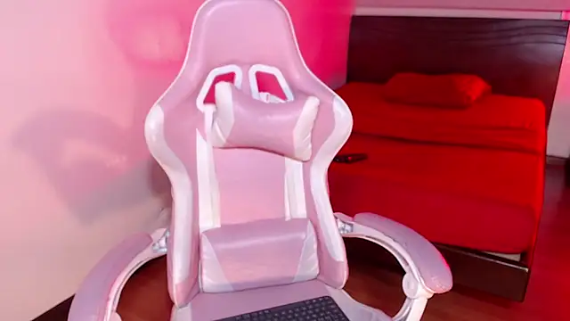 Lia Arellano online show from 02.15.26