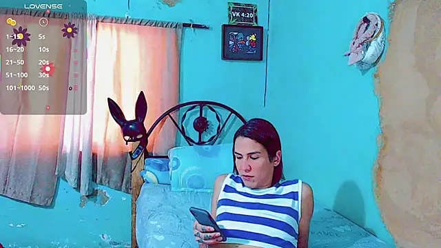 Snapshot of Azley_sweet chatting on 01.17.25 Azley sweet online show from 01.17.25