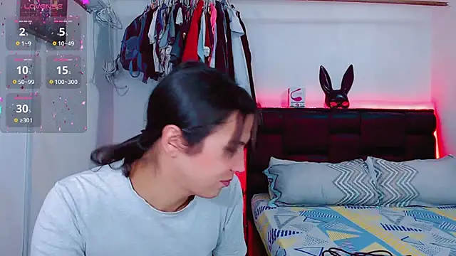 Snapshot of Azley_sweet chatting on 08.05.26 Azley sweet online show from 08.05.26