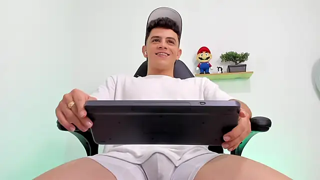 Mikecooper online show from 10.23.25