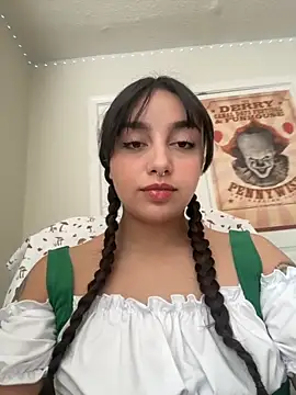 CharmingMaddie online show from 09.20.25