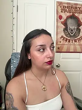 CharmingMaddie online show from 03.25.26