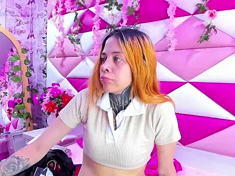 Snapshot of Sofii_Anal_ chatting on 10.23.25 Sofii Anal online show from 10.23.25