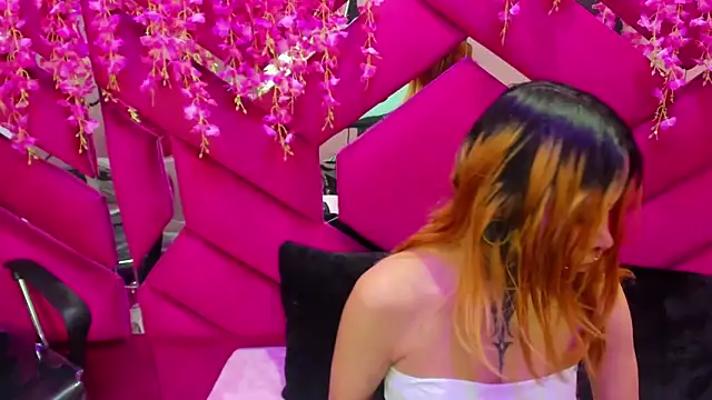 Snapshot of Sofii_Anal_ chatting on 10.29.25 Sofii Anal online show from 10.29.25