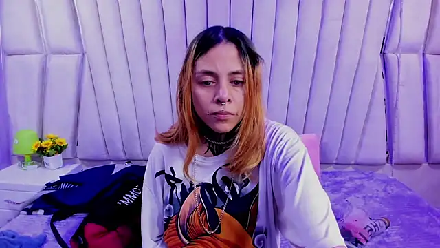 Snapshot of Sofii_Anal_ chatting on 11.05.25 Sofii Anal online show from 11.05.25