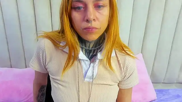 Snapshot of Sofii_Anal_ chatting on 11.08.25 Sofii Anal online show from 11.08.25