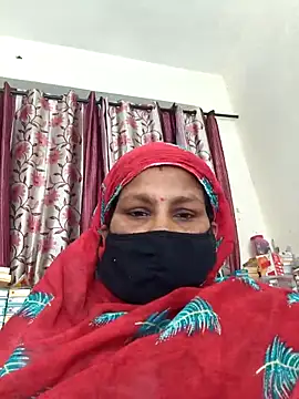 Snapshot of Love-pari077 chatting on 04.24.26 Love-pari077 online show from 04.24.26