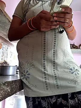 Snapshot of Love-pari077 chatting on 06.10.26 Love-pari077 online show from 06.10.26