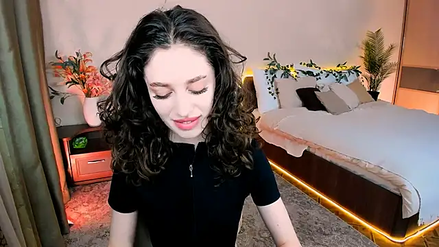 ChristinaConteeree online show from 09.13.25