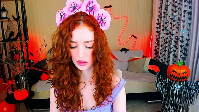 ChristinaConteeree online show from 10.27.25