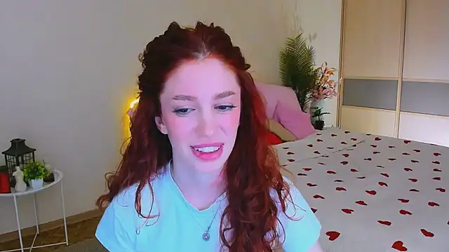 Snapshot of ChristinaConteeree chatting on 05.08.26 ChristinaConteeree online show from 05.08.26