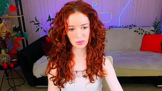 Snapshot of ChristinaConteeree chatting on 05.20.26 ChristinaConteeree online show from 05.20.26