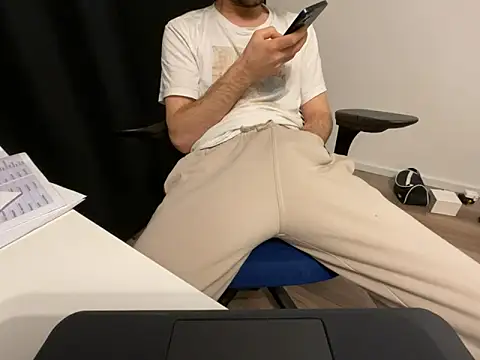 Frankieyyy1 online show from 04.10.26