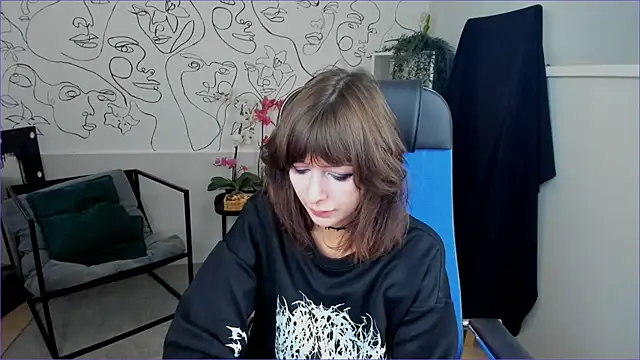 CrystallBloom online show from 09.30.25