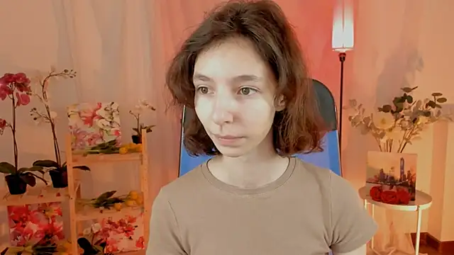 Snapshot of EmmanuellBrown chatting on 11.22.25 EmmanuellBrown online show from 11.22.25