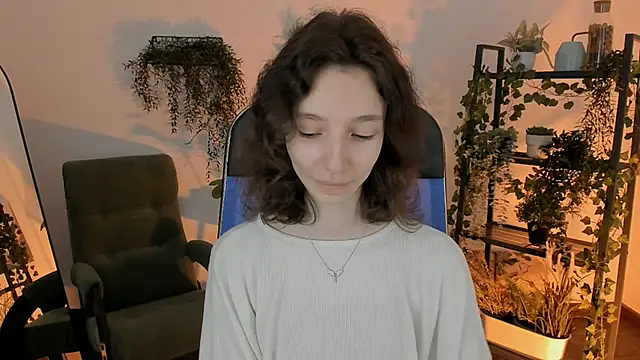 EmmanuellBrown online show from 04.04.26