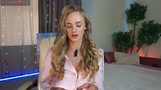 AliciaMellow online show from 03.16.26