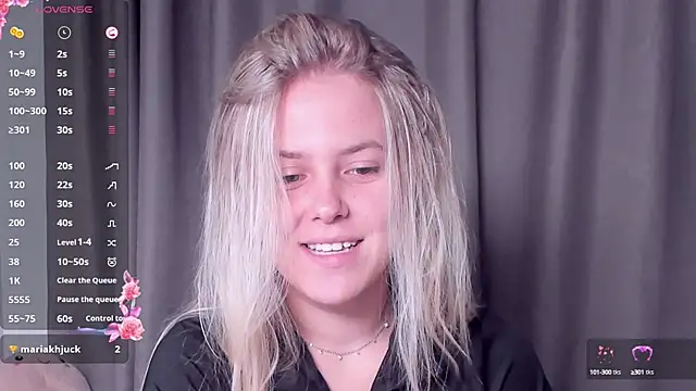 Snapshot of AngelAnty chatting on 10.02.25 AngelAnty online show from 10.02.25