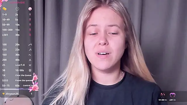 Snapshot of AngelAnty chatting on 10.12.25 AngelAnty online show from 10.12.25