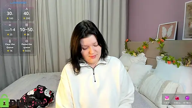 Michele Greenn online show from 09.30.25