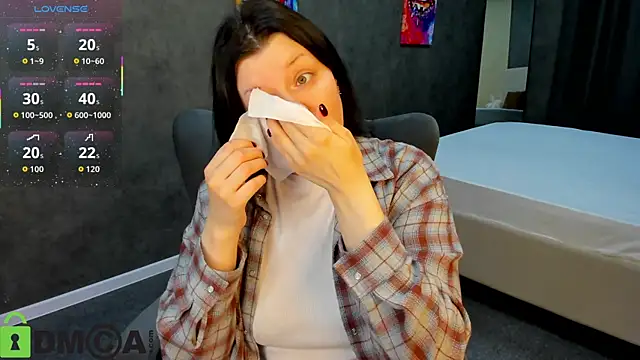 Michele Greenn online show from 10.10.25