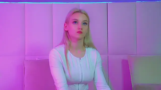 StacyEvances online show from 09.23.25