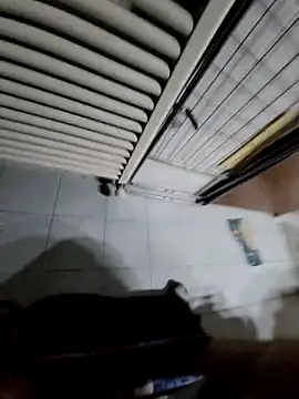 Snapshot of giova17cm chatting on 09.27.25 giova17cm online show from 09.27.25