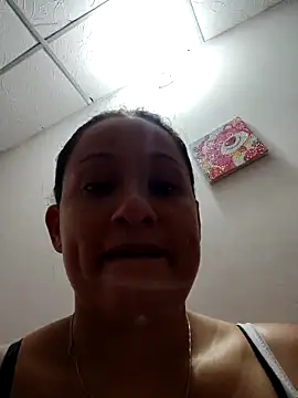 Snapshot of Angels_tomsop chatting on 11.04.25 Angels tomsop online show from 11.04.25