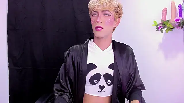 Cooperrosscute233 online show from 09.19.25