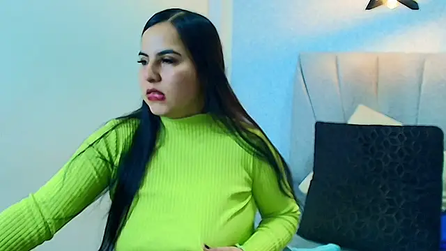 Aly Smith  online show from 09.29.25