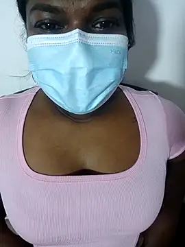 Snapshot of chubybabi chatting on 11.02.25 chubybabi online show from 11.02.25