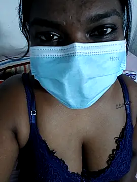 Snapshot of chubybabi chatting on 11.10.25 chubybabi online show from 11.10.25