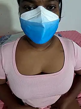 Snapshot of chubybabi chatting on 11.25.25 chubybabi online show from 11.25.25