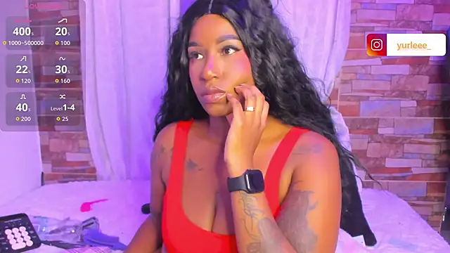 Snapshot of Brandy_brown_ chatting on 04.26.26 Brandy brown online show from 04.26.26
