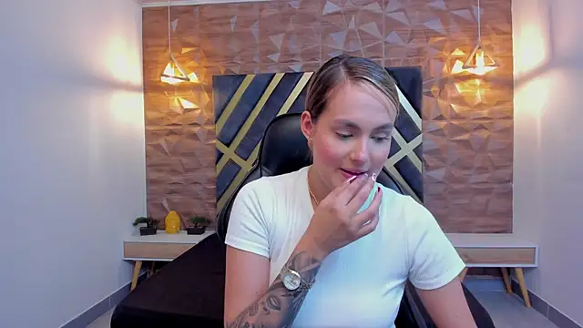 Emmaa white  online show from 01.09.26