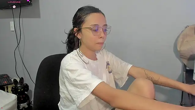 Snapshot of brisazanes chatting on 07.18.26 brisazanes online show from 07.18.26