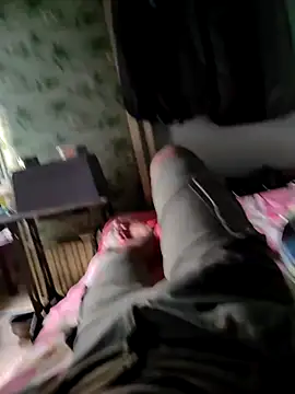 Snapshot of ya_sirwo chatting on 09.15.25 ya sirwo online show from 09.15.25