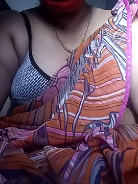 Snapshot of Tamil_Sivani chatting on 09.14.25 Tamil Sivani online show from 09.14.25