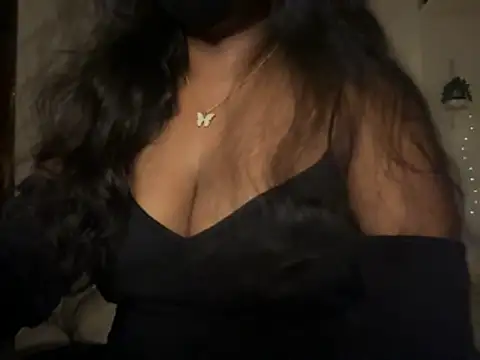 Snapshot of Niveda_21 chatting on 10.21.25 Niveda 21 online show from 10.21.25