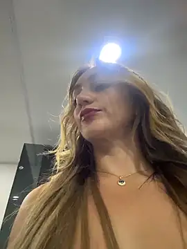 Ninabigtitied online show from 03.15.26