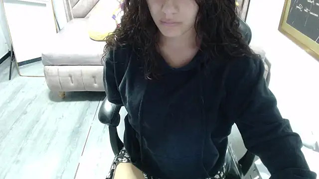 Velvet Moon V online show from 12.15.25