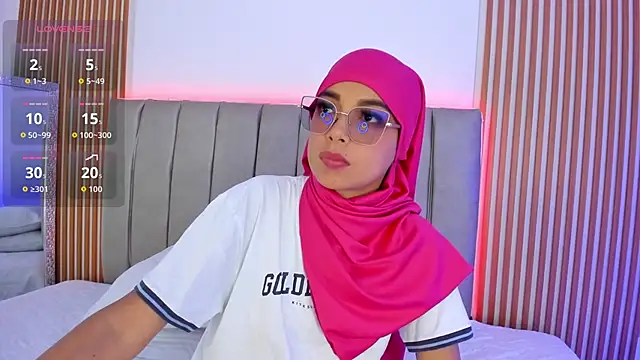 naishaa  online show from 10.07.25