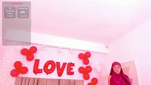 naishaa  online show from 02.14.26