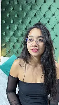 Lily June online show from 05.18.26