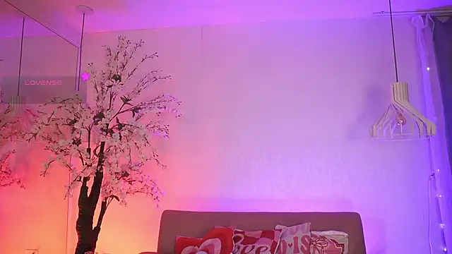 JadeSummerr online show from 04.07.26