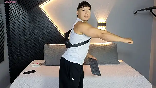 Horny nick18 online show from 02.09.26