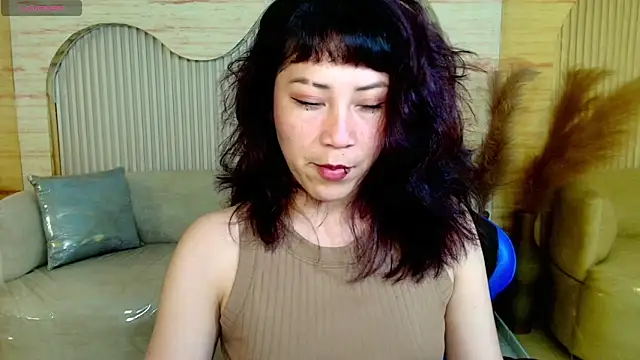 Snapshot of valentina_r_ chatting on 02.07.26 valentina r online show from 02.07.26