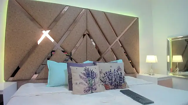 Snapshot of BelhaLawuo chatting on 09.10.25 BelhaLawuo online show from 09.10.25